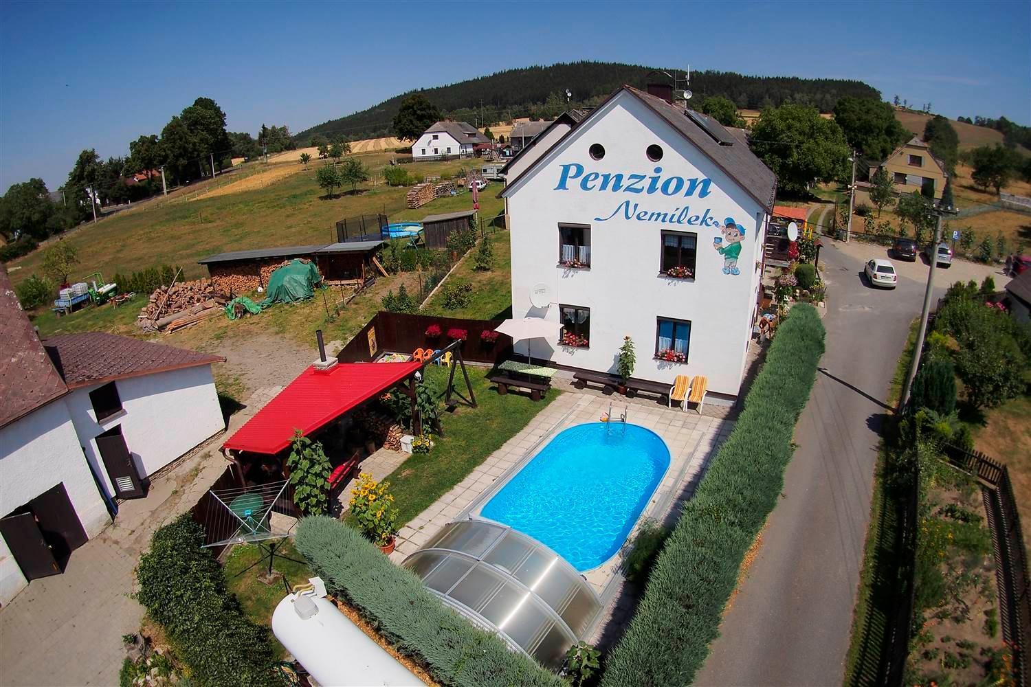 Penzion Nemilek Kolinec Exterior photo